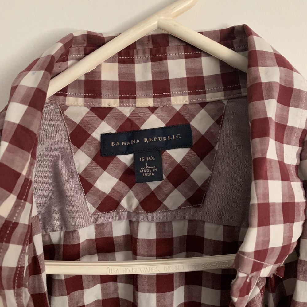 COPY - BANANA REPUBLIC Checkered Button-Down Shirt
